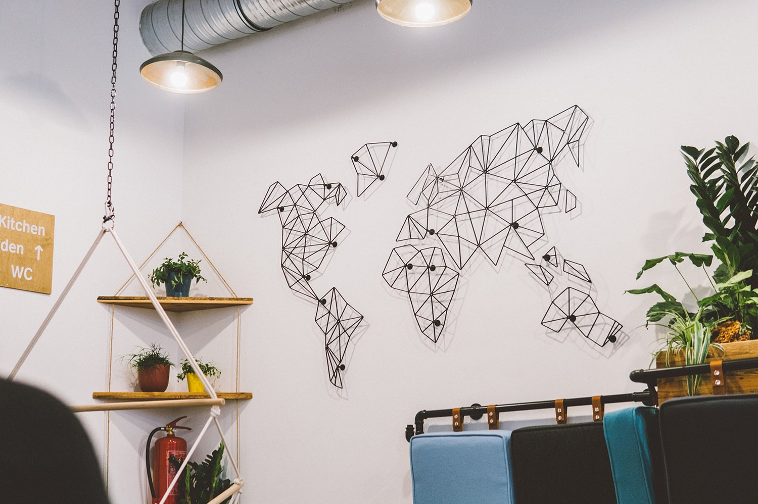 Metal Duvar Aksesuarı